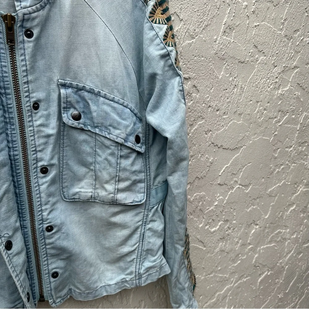 FREE PEOPLE Jacket Women Medium Denim Jean Chambray Embroidered Boho - Picture 7 of 15